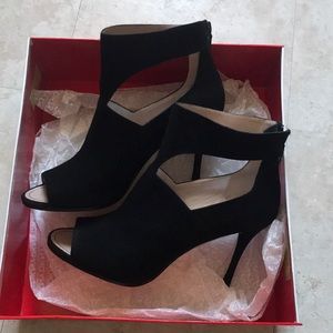Brand new DKNY Lucia peep toe booties